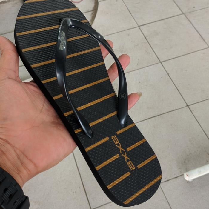 sandal Axxe wanita