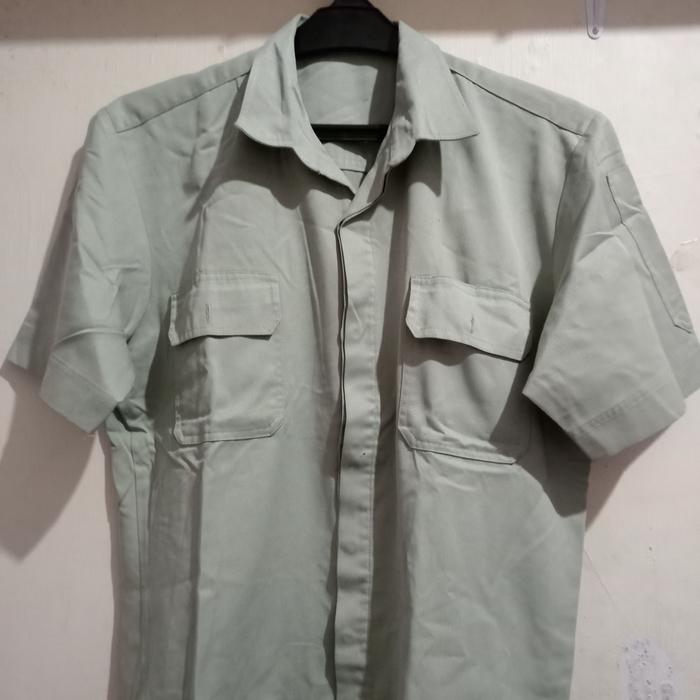 Kemeja safari pria (preloved)