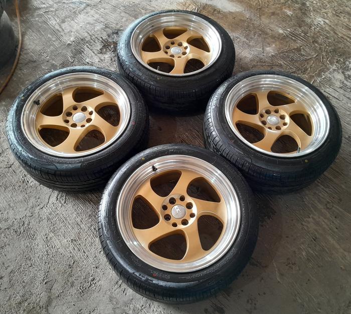 Velg Mobil Seken CCW Ring 17 Lobang 4x100/4x114,3 + Ban 205 50 R17