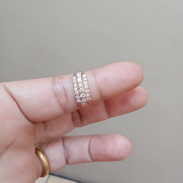 cincin Baris 3 Tingkat Sedang Berlian Medan