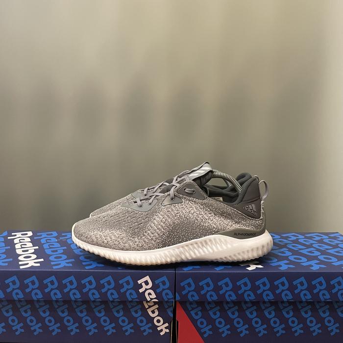 43 - Sepatu Adidas Second Bekas Adidas Alphabounce Em
