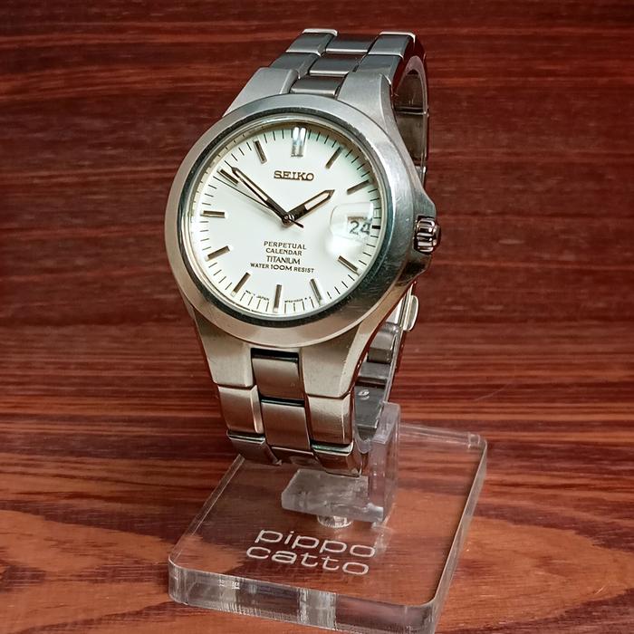 Jam Tangan - Seiko Titanium Perpetual Calendar 8F32 - Analog Original