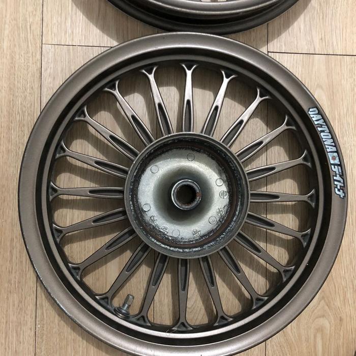 Velg Daytona Vario 125 150 Original bukan KTC RCB YSS OHLINS BREMBO