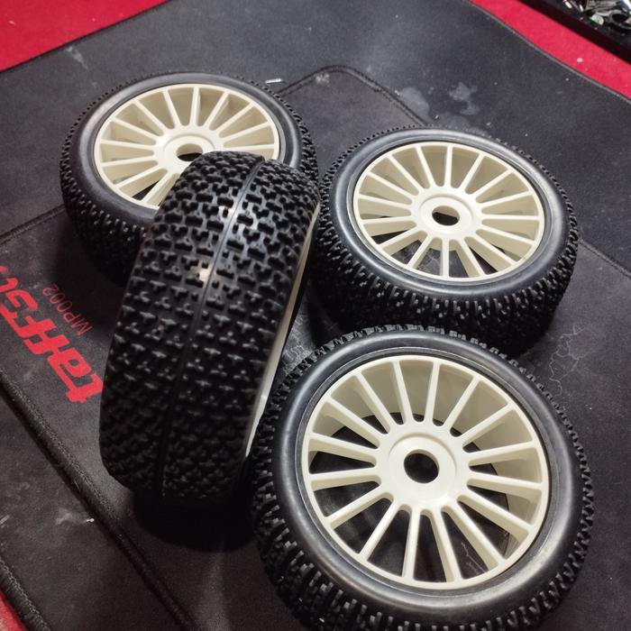 ban buggy 1/8 new plus vleg y