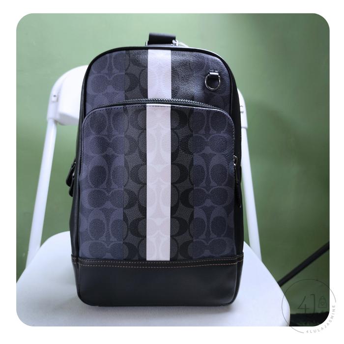 Tas Pria C3229 men Signature Houston Varsity Sling Pack Charcoal Denim