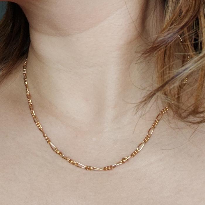 Vintage Monet Short Gold Tone Necklace Kalung Wanita A805