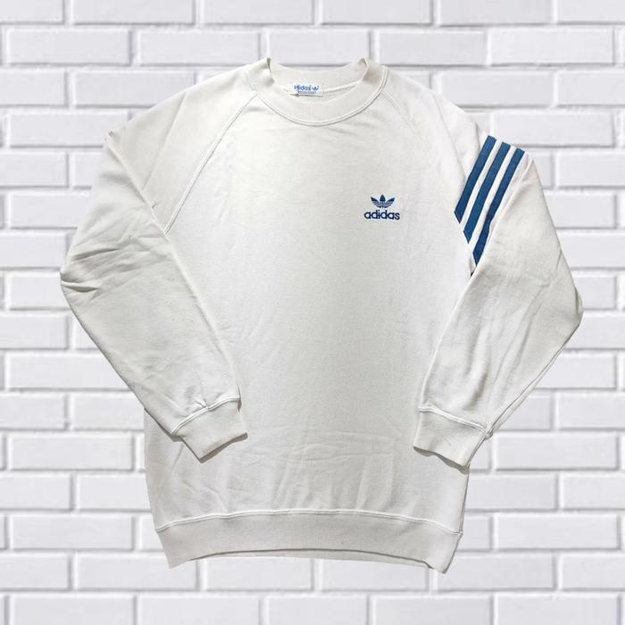 CREWNECK VINTAGE ADIDAS DESCENTE, SIZE M (SECOND BRANDED)PUTIH, CN0092