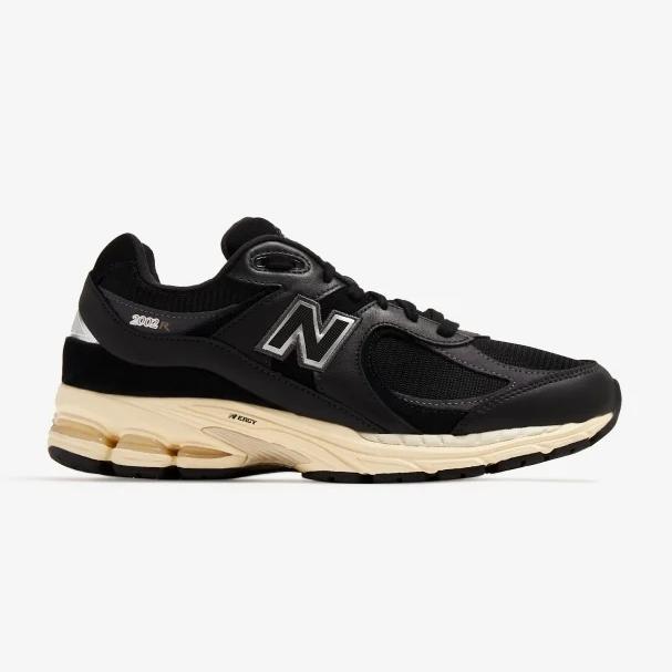 New Balance 2002r Vintage Black White M2002RIB ORIGINAL NB 2002R