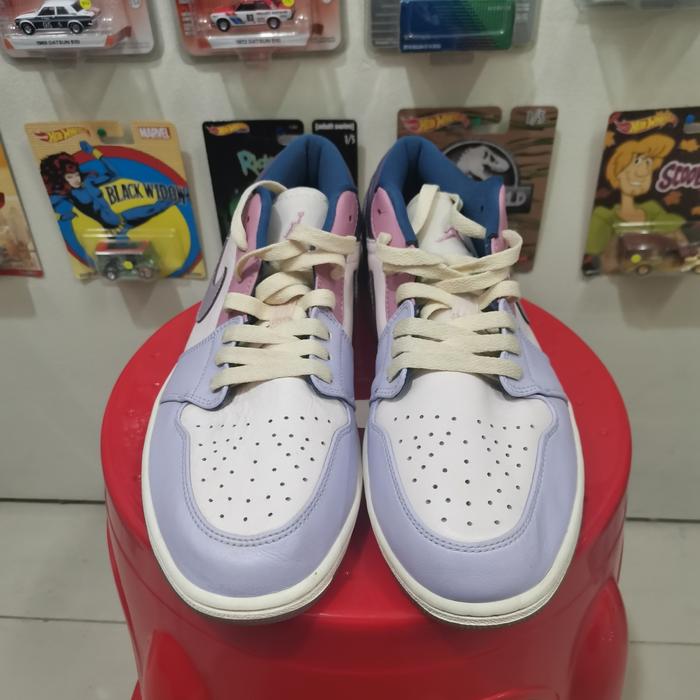 AJ1 LOW Pastel Plum Purple size 43 (27.5cm)