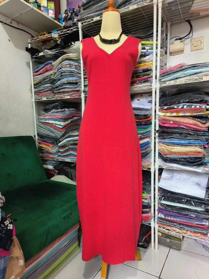 Dress Moda International Merah Polos Leher V