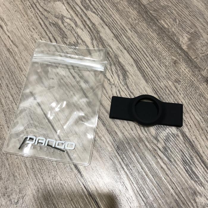 Dango Airtag vertical wallet bands