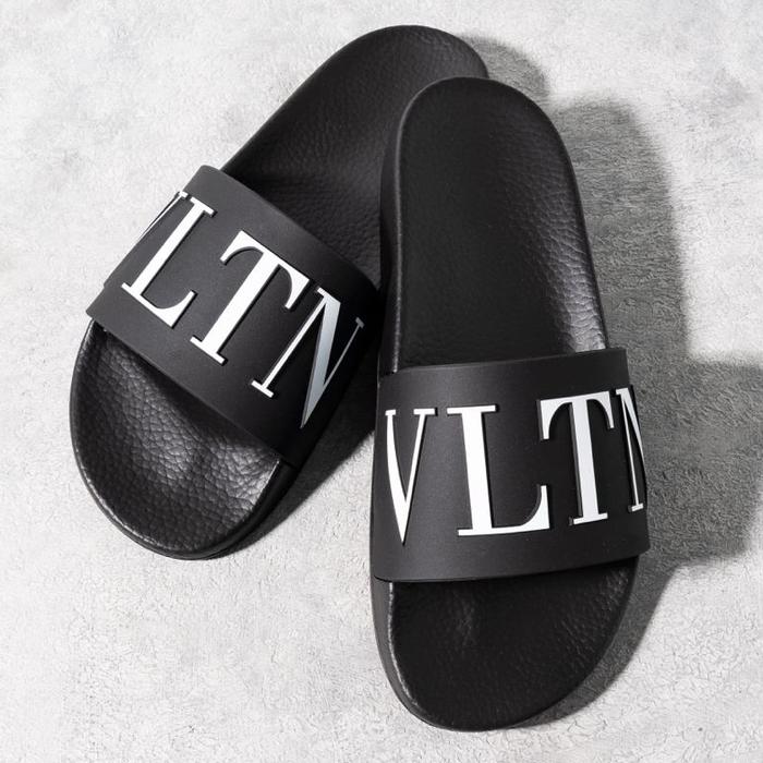 VALENTINO VLTN logo slide sandal Black - White