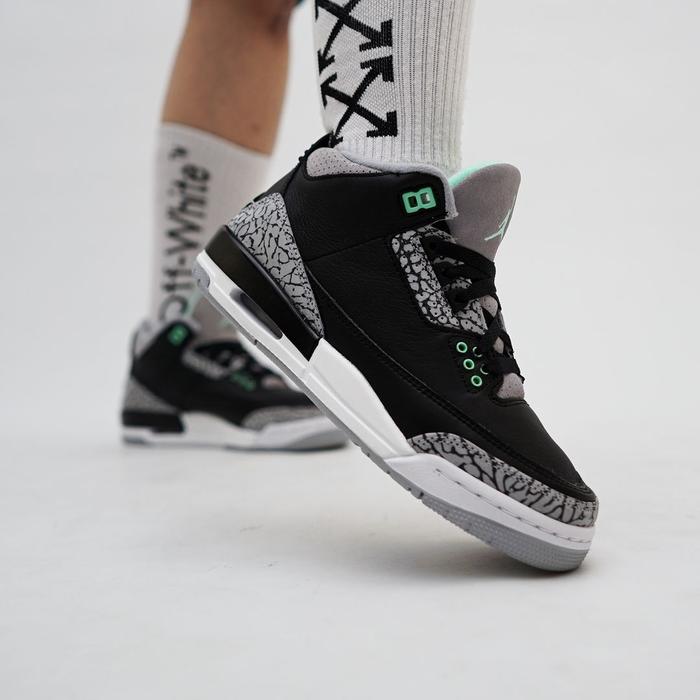 sepatu sneakers pria N*ke Air Jordan retro 3 Fear Green Glow original