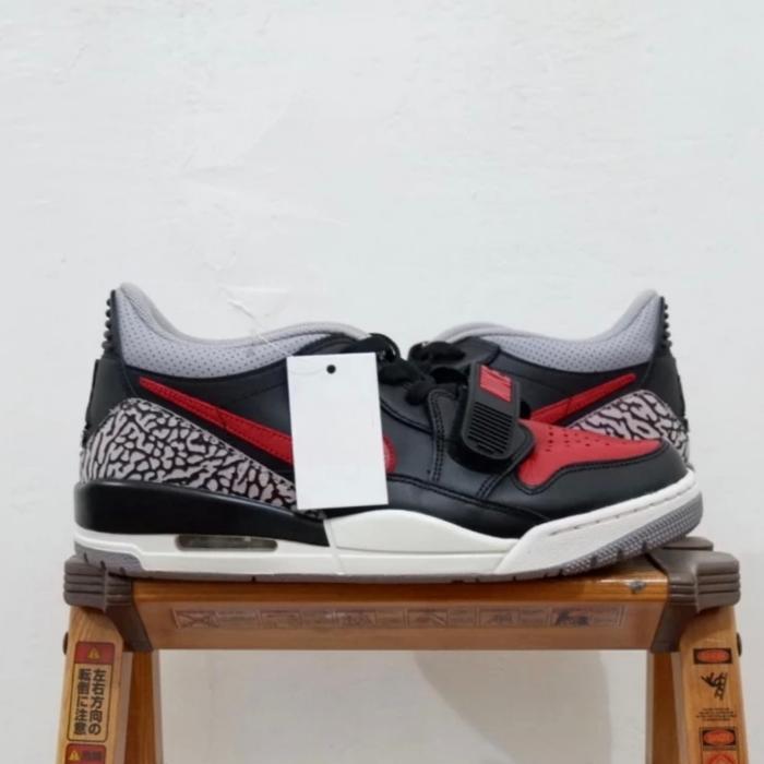 JORDAN Legacy 312 Low Bred Cement