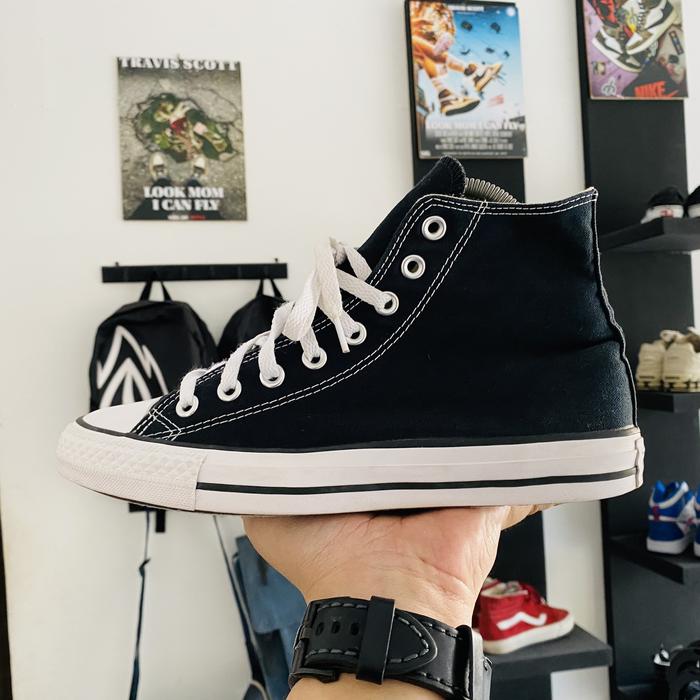 Conve*** M9160 Classic Chuck Taylor All Star Hi Top