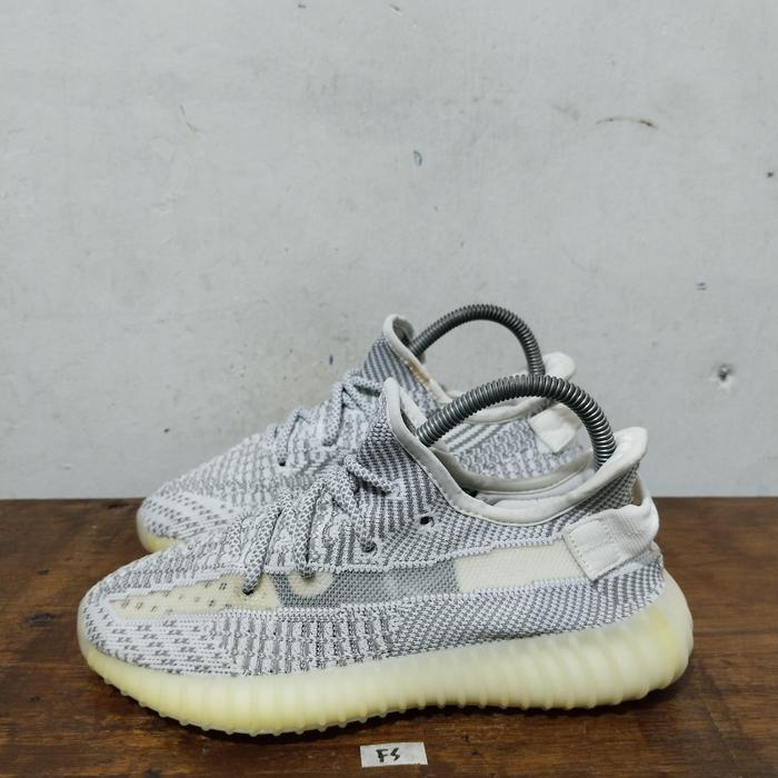 sepatu second ori adidas yezzy v2 static size 37