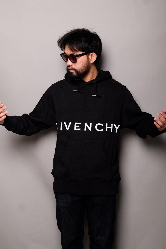 GIVENCHY 4D Embroidery Logo Hoodie Black