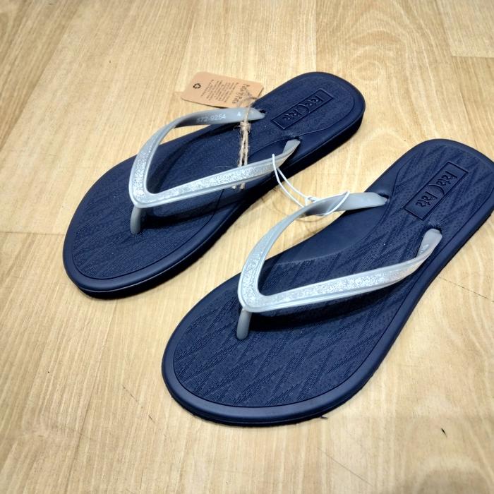 Sandal Jepit Wanita Bata Pata Pata Bahan Karet Sandal Santai Wanita