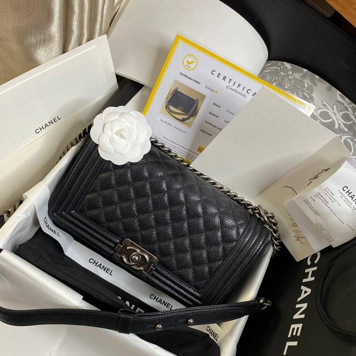 nego preloved rec 2023 chanel boy black silver hardware caviar handbag