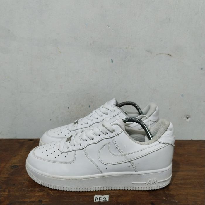 sepatu second branded nike af1 triplewhite size 42