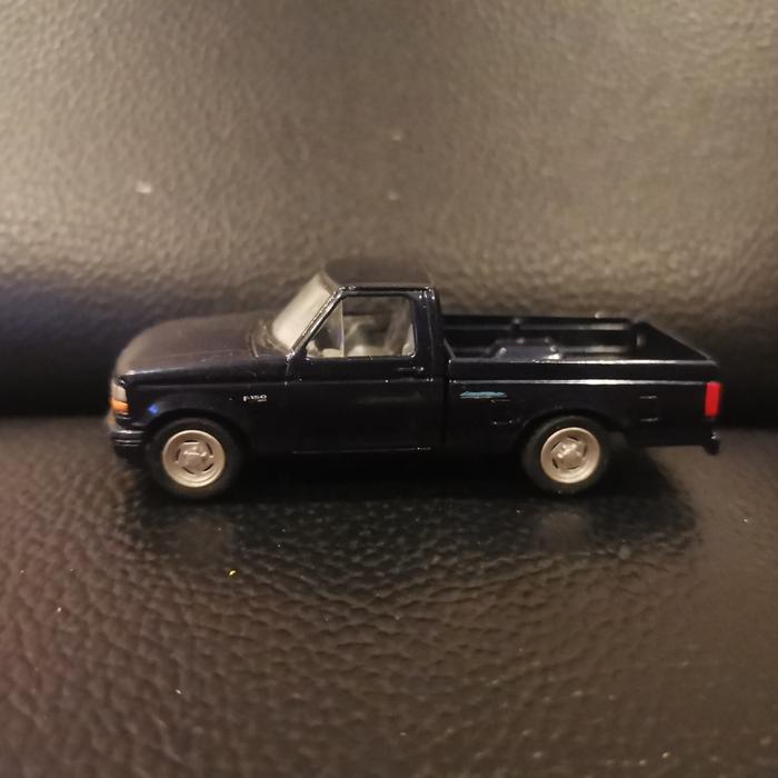 Racing Champions Ford SVT Lightning Hitam Black