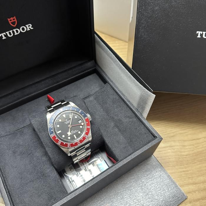 tudor black bay gmt