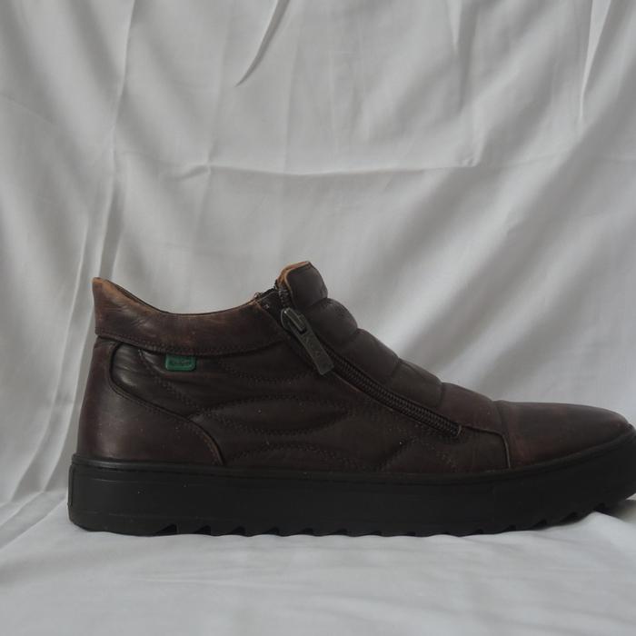 sepatu kickers pria original