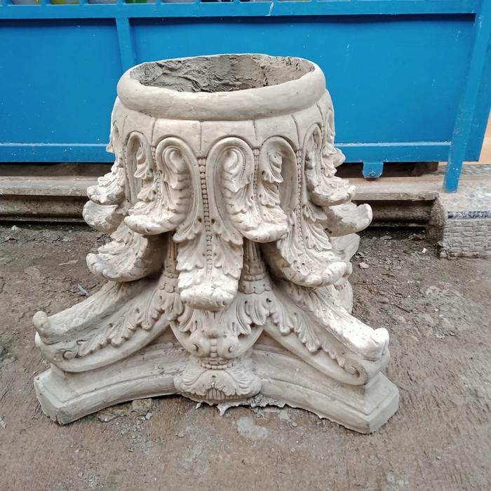 mahkota pilar grc 30 cm lisplang grc
