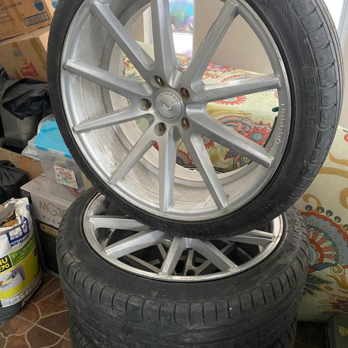 Ban Accelera 245/46/R20 + Velg Vossen 20 inch