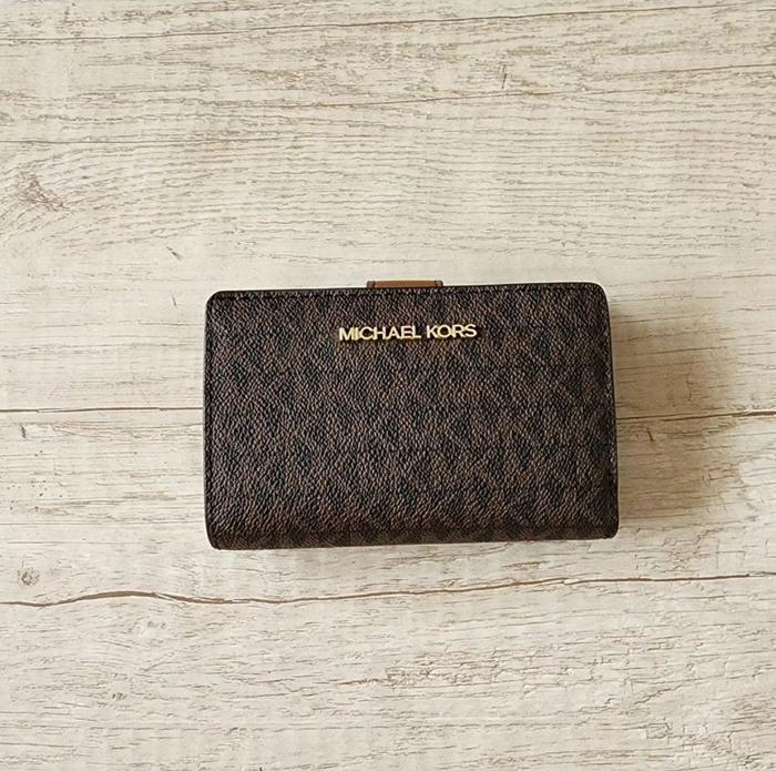 Michael Kors Medium Bifold Zip