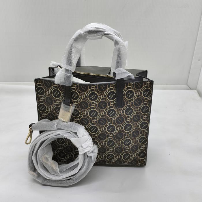 Tas Wanita Branded H003M12FA22-002 Signature Mini Grind Tote Bag Black