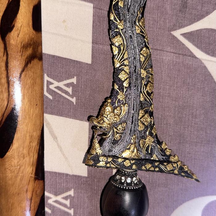 Keris Nogo rojo sabuk inten