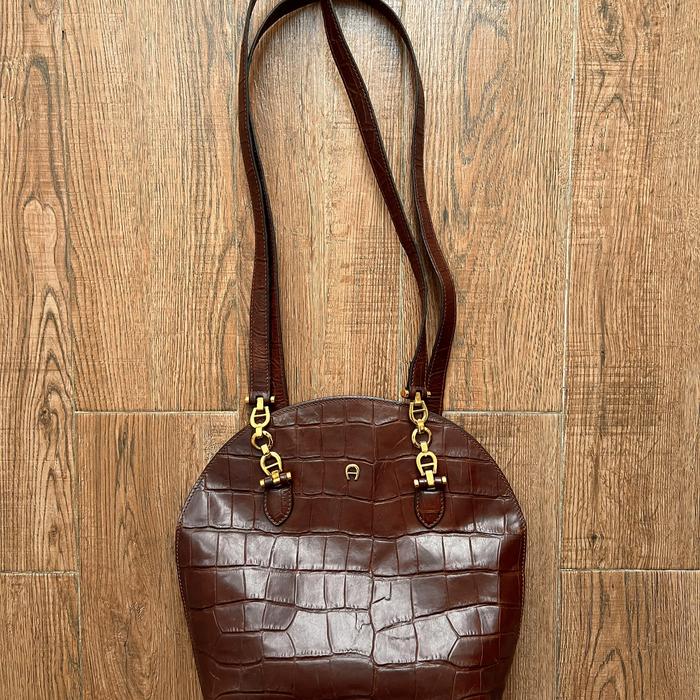 aigner croco embossed