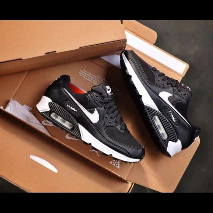 Airmax 90 Black White