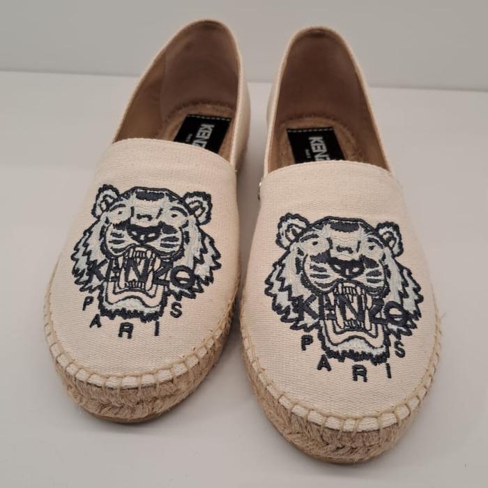 ready sepatu kenzo*