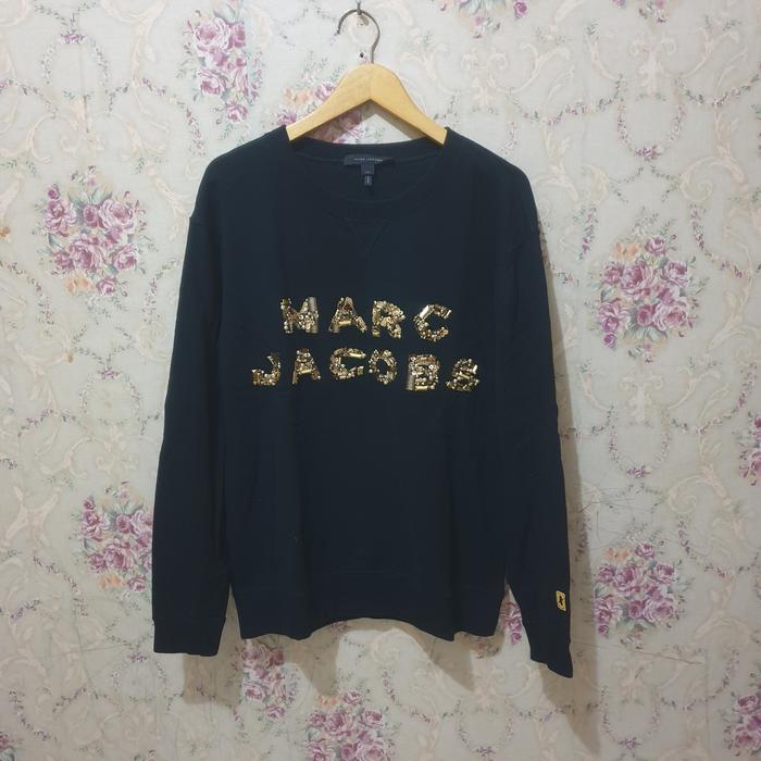 Mulus .authentic jaket wanita .sweater marc jacobs size s fit m