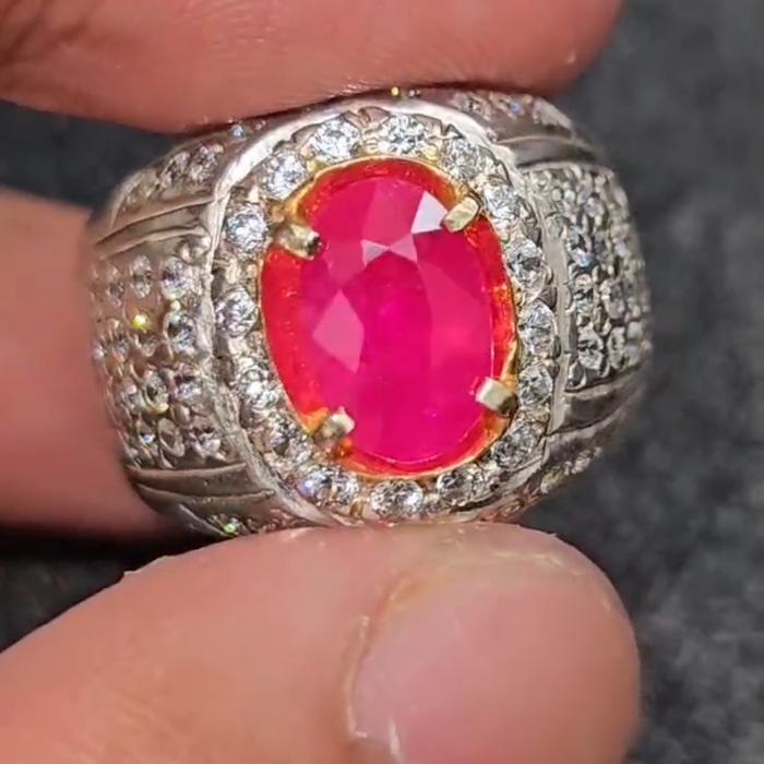 Natural ruby burma 2.2 CT memo kgl colour red