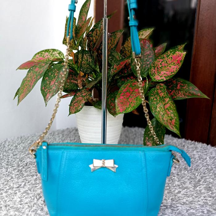 Preloved Tas Cefiro Sling bag Wanita kulit rantai