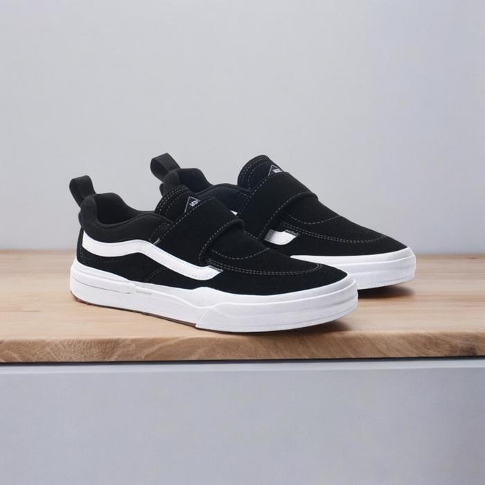 Sepatu Vans Kyle Walker 2 Skateboarding Black White Original 100%