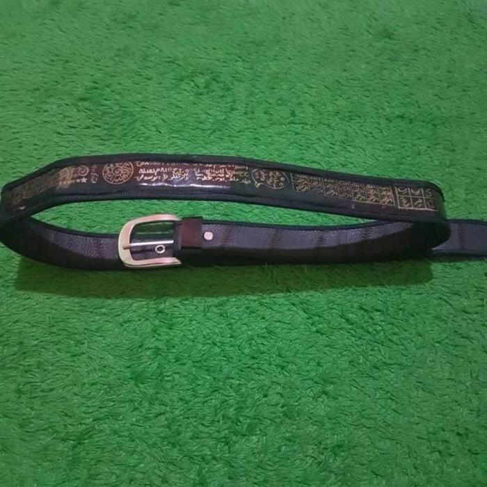 Sabuk macan putih