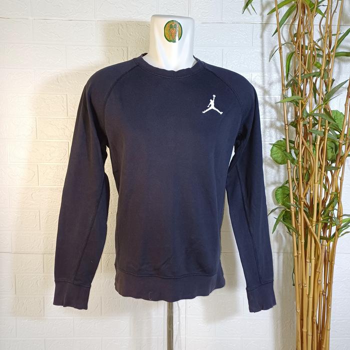 CREWNECK JORDAN BASKETBALL, SIZE S FIT M (SECOND BRANDED) HITAM CN0224