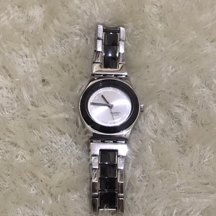Jam tangan wanita swatch