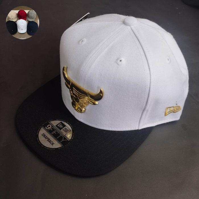 Topi Snapback BANTENG Logo Besi import Black White