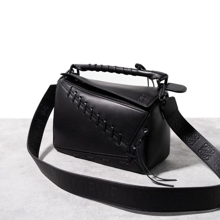 LOEWE Small puzzle laced bag Black