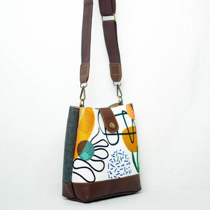 # Tas Selempang Wanita Multifungsi Marawa Handmade Nara Series - Seil