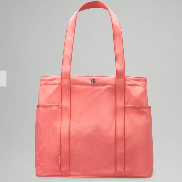 Lululemon Daily Multi-Pocket Tote Bag 20L