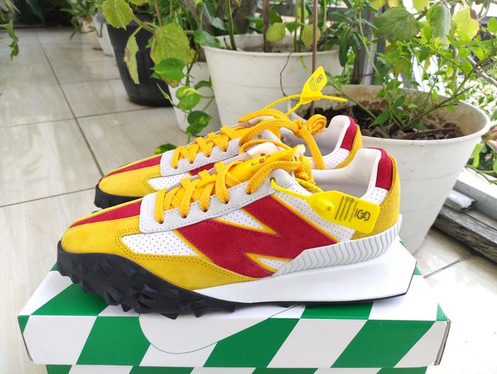 NEW BALANCE XC-72 x CASABLANCA 'YELLOW SAMBA' UXC72CBB | 100% Original