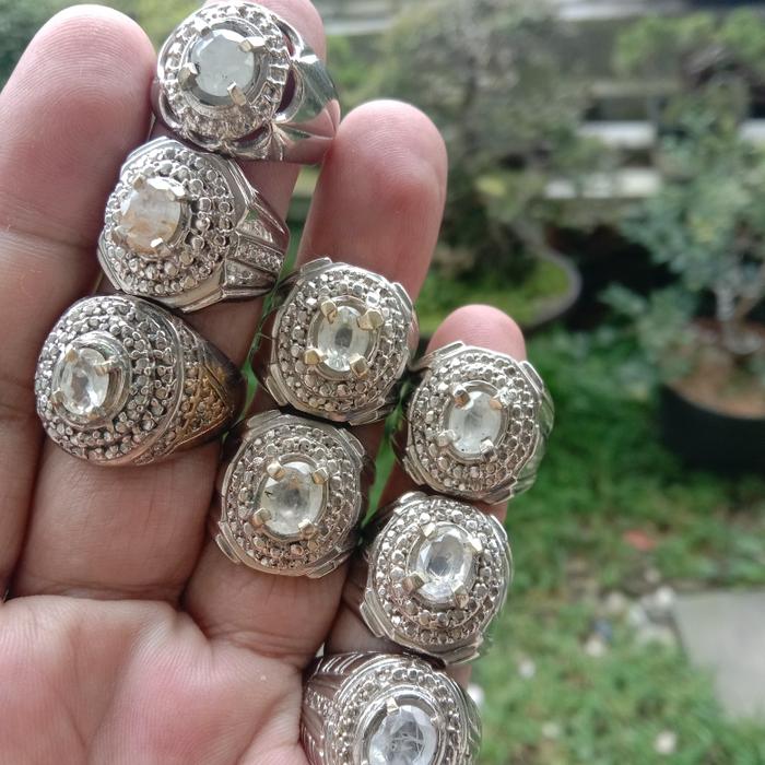 White Safir Ceylon Srilanka