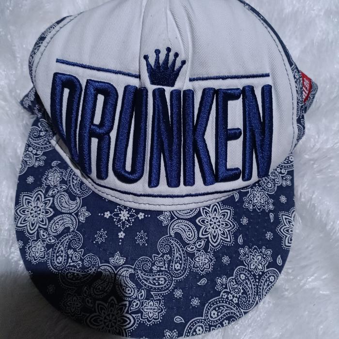 Topi broken premier original