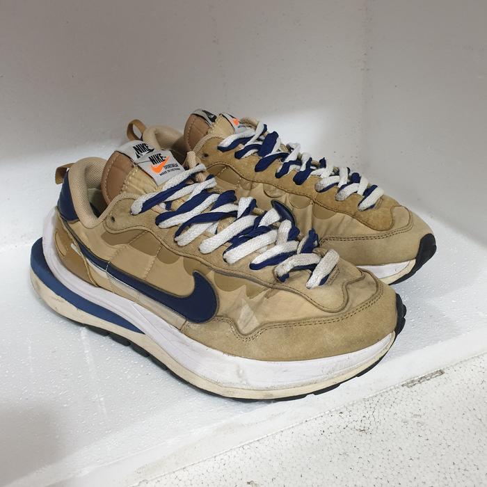 sepatu nike sacai undercover